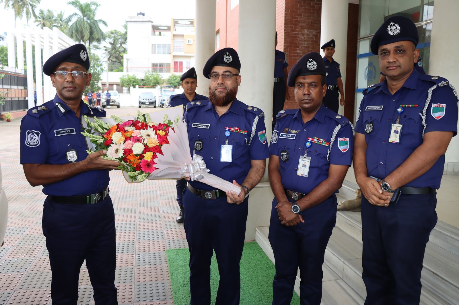 খুলনা জেলার পুলিশ অফিস বার্ষিক ও হিসাব শাখা ষান্মাসিক পরিদর্শন করেন অ্যাডিশনাল ডিআইজি