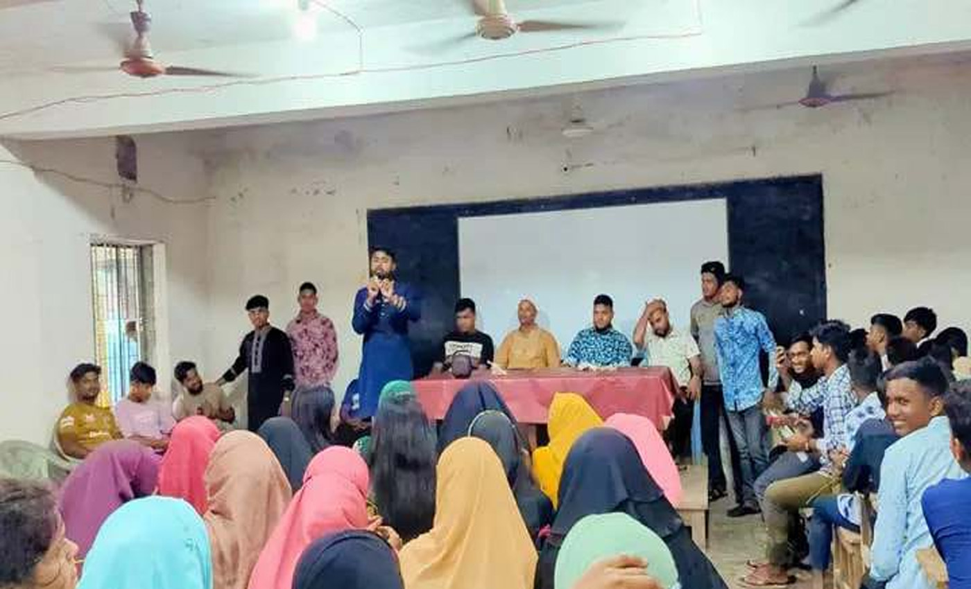 তারাগঞ্জ সরকারি কলেজে নবীন বরণে ছাত্রদলের উচ্ছ্বাস