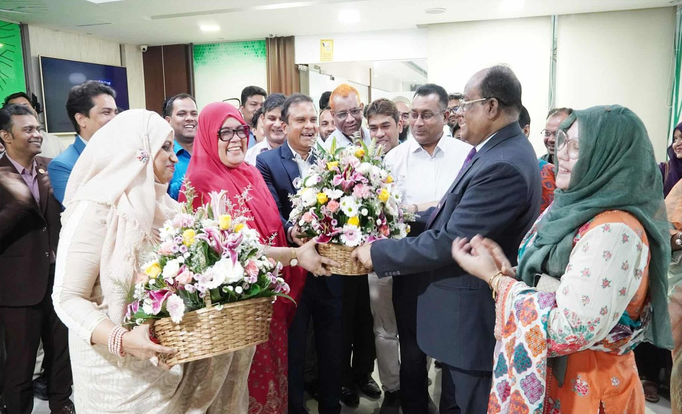 প্রতিষ্ঠাতা ও সভাপতির হামদর্দ পাবলিক কলেজ পরিদর্শন