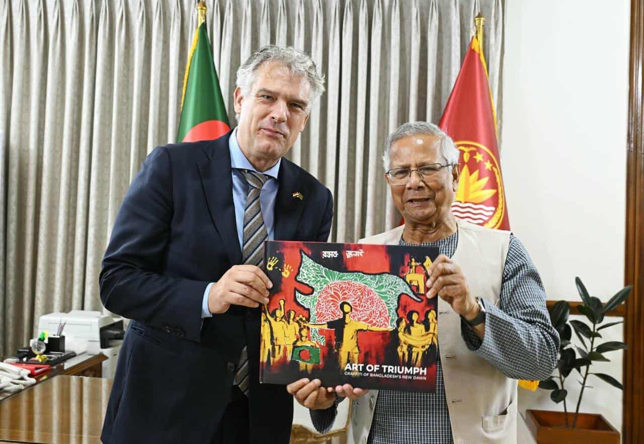 প্রধান উপদেষ্টার সাথে নতুন ডাচ রাষ্ট্রদূতের সাক্ষাৎ