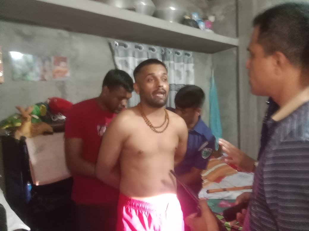 সুনামগঞ্জ পৌর শহরে আল মুবিন খুন ঘাতক হৃদয়কে আটক করেছে পুলিশ