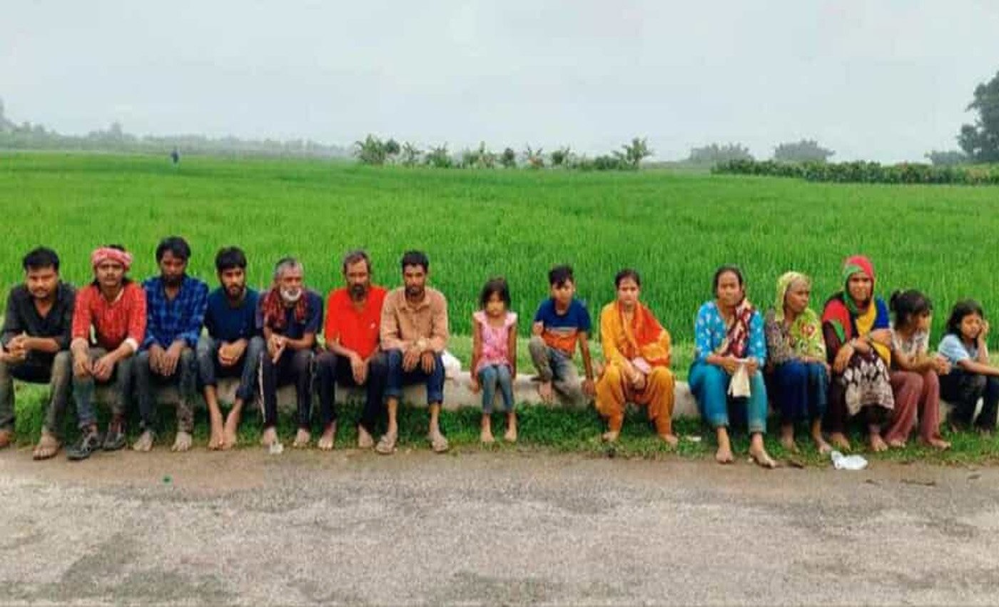 নওগাঁর পত্নীতলা সীমান্ত দিয়ে ১৬ বাংলাদেশিকে পুশ ইন করেছে ভারত