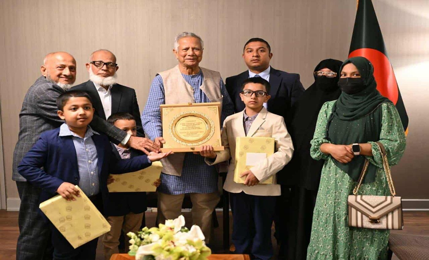 নিউইয়র্কে নিহত পুলিশ কর্মকর্তা দিদারুলের পরিবারের সঙ্গে প্রধান উপদেষ্টার সাক্ষাৎ