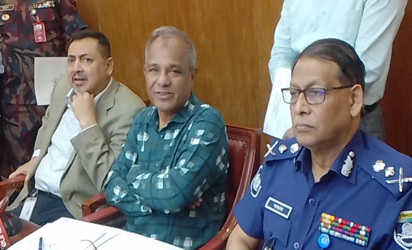 জাতীয় সংসদ নির্বাচনের আগে গ্রাহক প্রতি সিমের সংখ্যা আরো কমিয়ে আনার চেষ্টা করা হবে