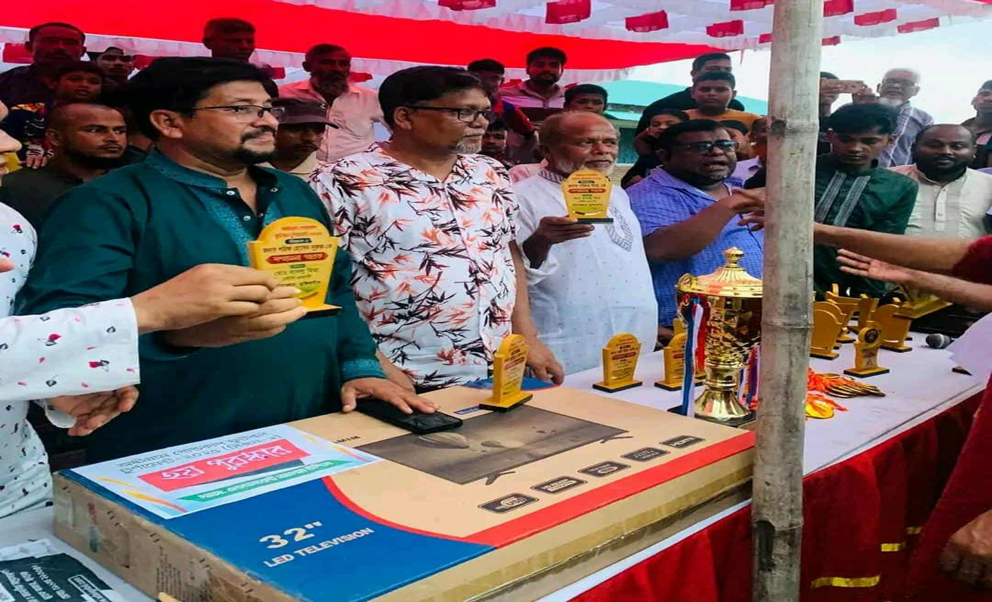 অষ্টগ্রাম গোল্ডকাপ ফুটবল টুর্নামেন্ট: ট্রাইবেকারে এলিভেন স্টার মুক্তিরগাও বিজয়ী