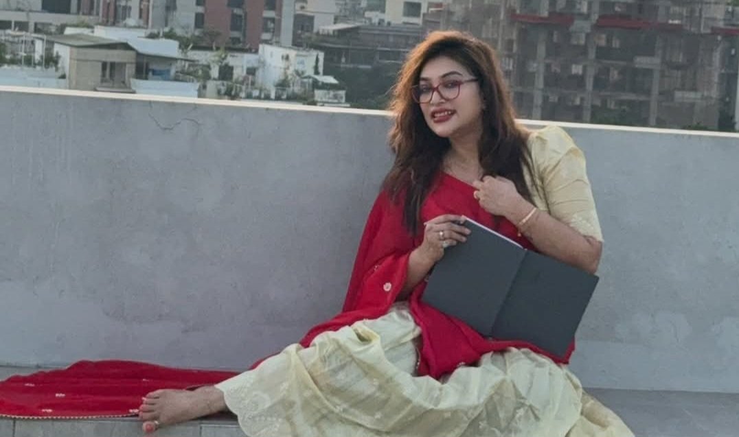 চিঠির ফাঁদে ।। ডাঃ সাবরিনা