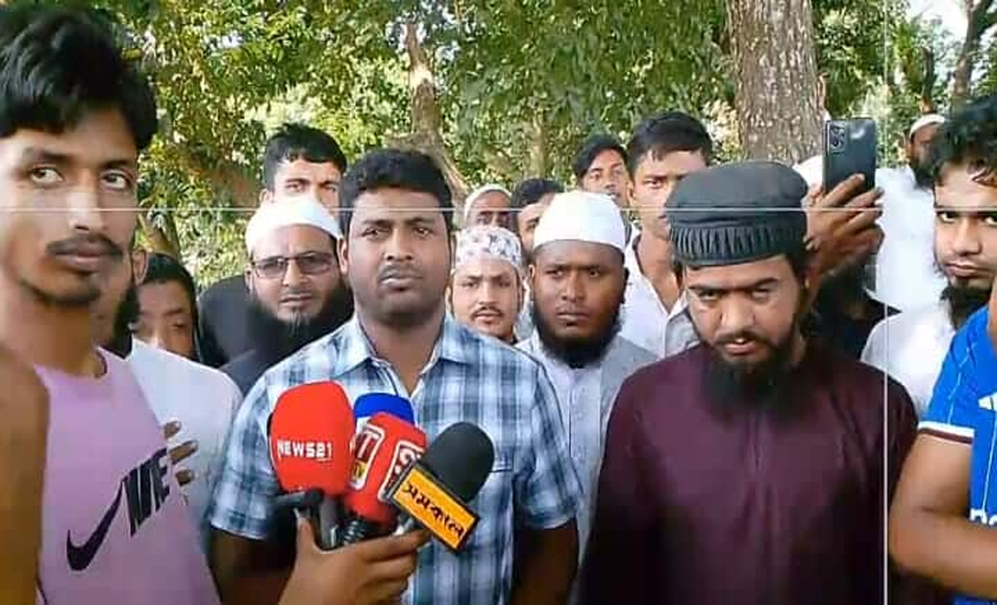 নাগরিক অধিকার আন্দোলন কমিটির উদ্যোগে ধর্মপাশায় সড়ক অবরোধ