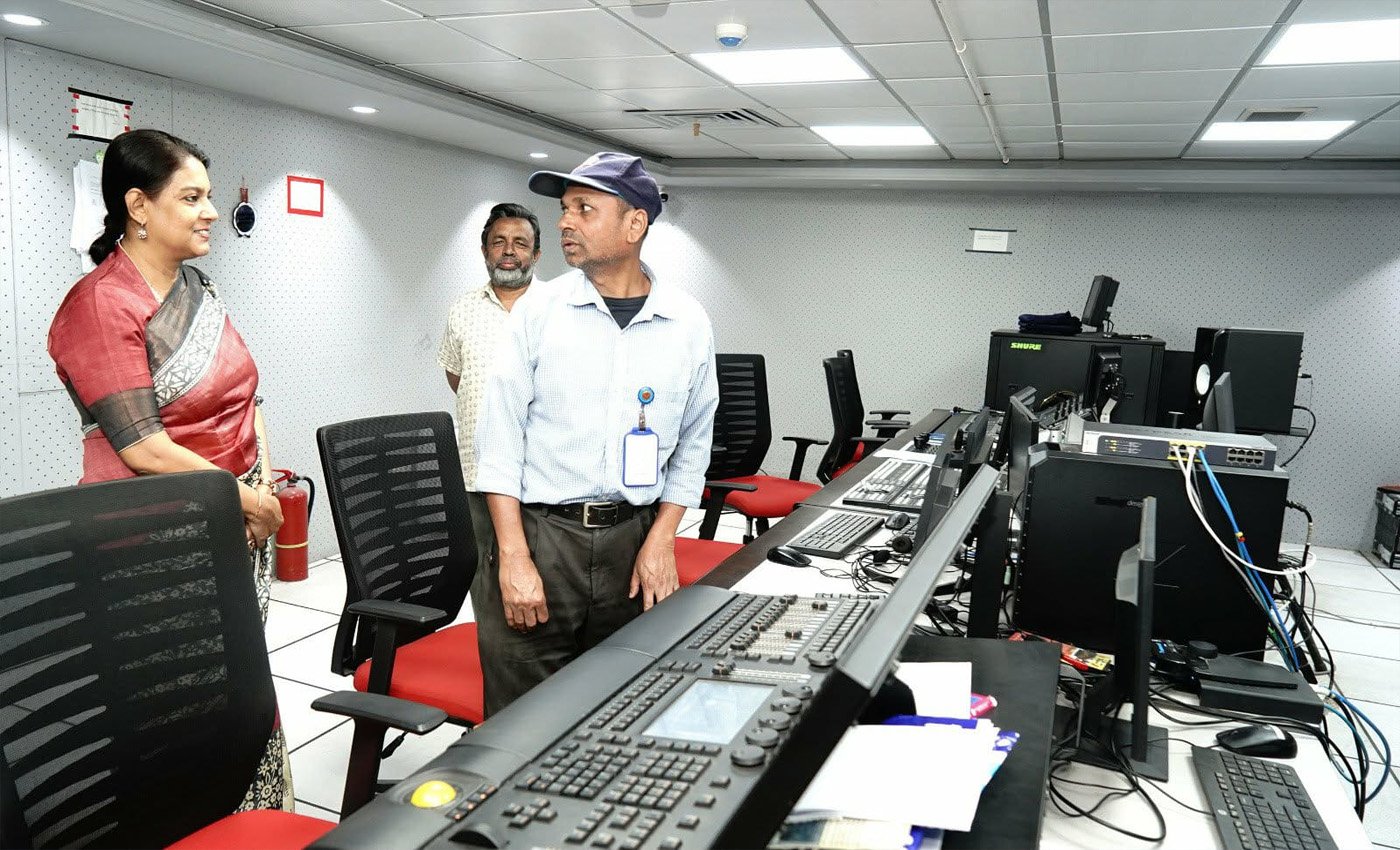 বিটিভিকে আঠারো কোটি মানুষের চ্যানেল হয়ে উঠতে হবে