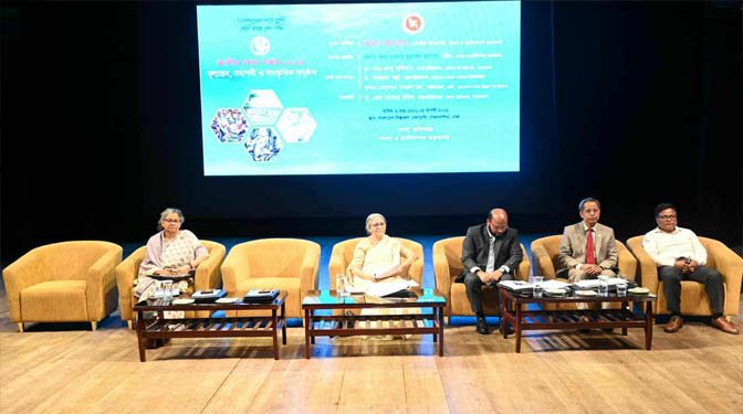 অমৎস্যজীবীদের জলাশয় ইজারা দেওয়া যাবে না – মৎস্য ও প্রাণিসম্পদ উপদেষ্টা