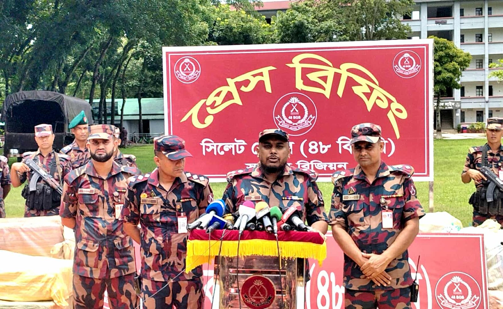 সিলেটের সিমান্তে এক মাসে পৌনে ৪৭ কোটি টাকার চোরাচালান পণ্য জব্দ করেছে: বিজিবি