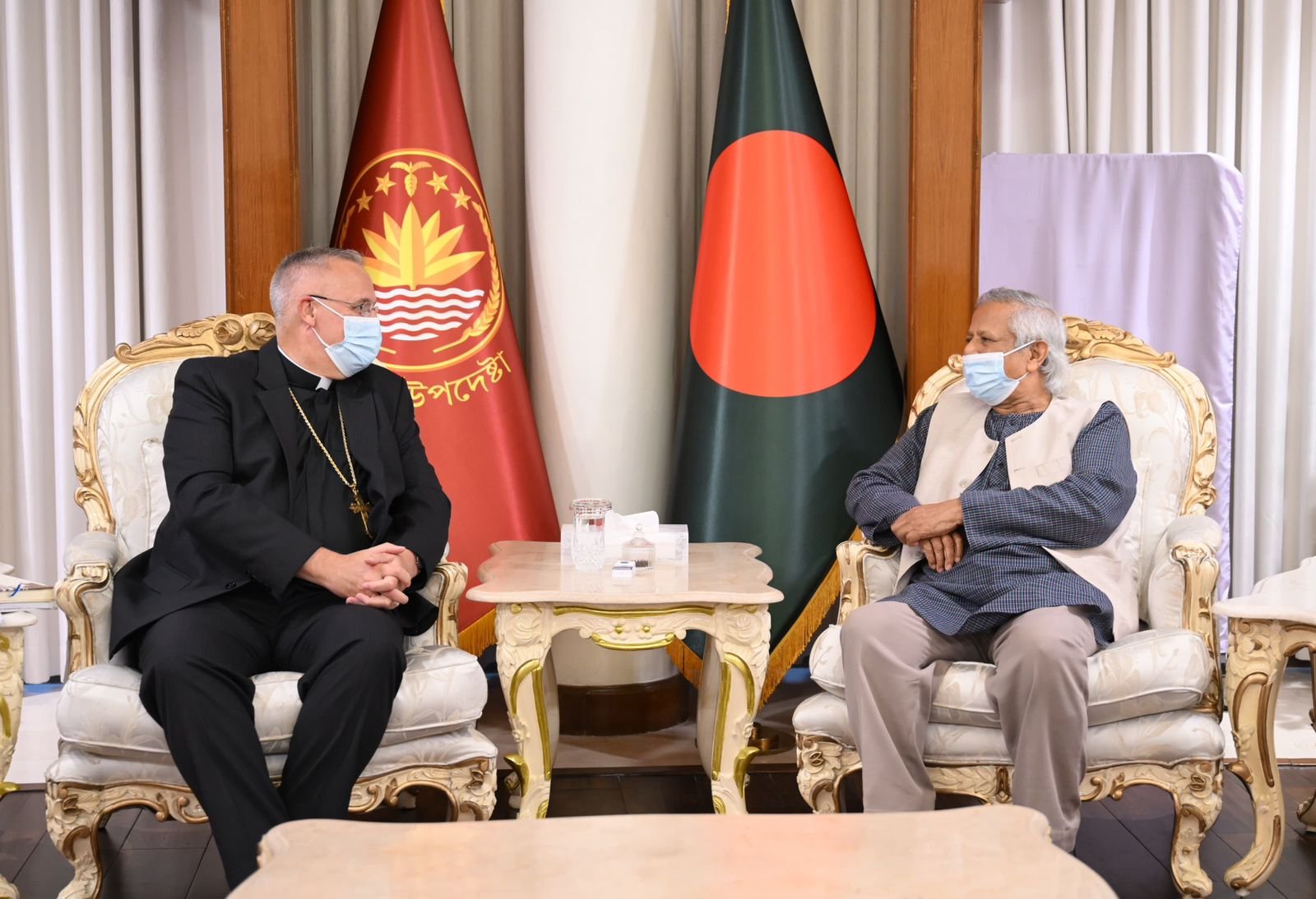 আর্চবিশপ কেভিন এস. র‍্যান্ডাল ও প্রধান উপদেষ্টার সাক্ষাৎ