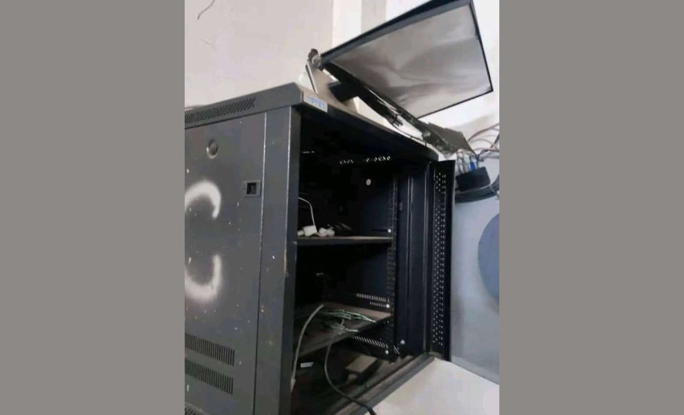 তারাগঞ্জে সাবেক উপজেলা চেয়ারম্যানের রাইস মিলে দুর্ধর্ষ ডাকাতি: শ্রমিকদের মারধর ও জিম্মি।