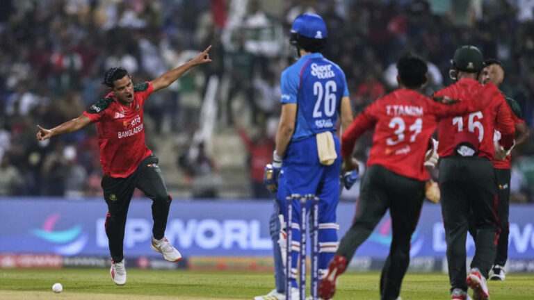 বাংলাদেশ আফগানিস্তানের বিরুদ্ধে একটি কঠিন ম্যাচে ৮ রানে জয়ী হয়ে ফোরের আশা বাঁচিয়ে রেখেছে