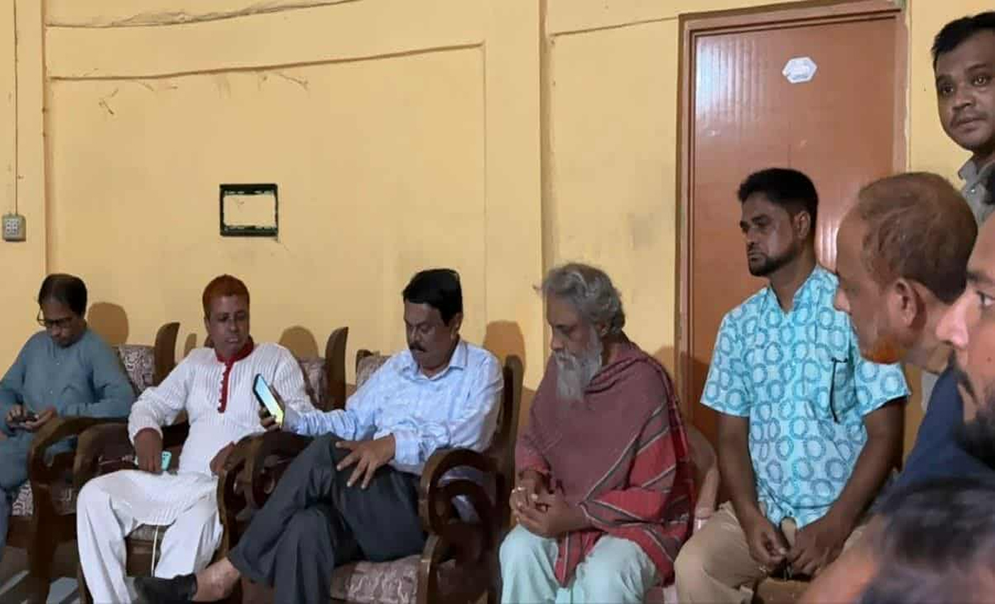 পৌর বিএনপির যুগ্ম আহবায়ক মহি'র মাতার মৃত্যুতে সাবেক এমপি মিলনের শোক প্রকাশ