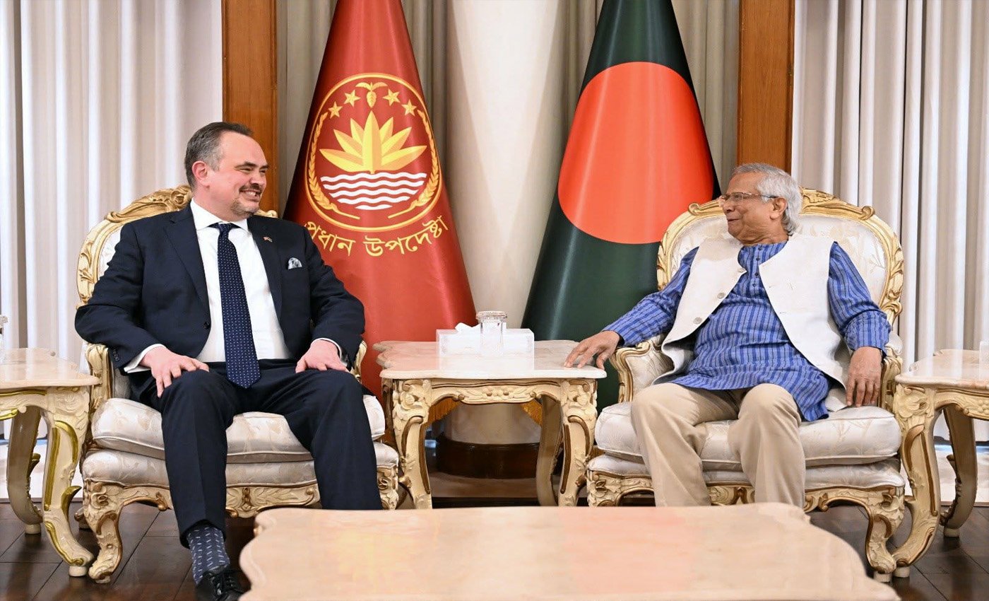 ১২ ফেব্রুয়ারির নির্বাচন ভবিষ্যতের ভোটের মান নির্ধারণ করবে: প্রধান উপদেষ্টা মার্কিন রাষ্ট্রদূতকে বলেছেন