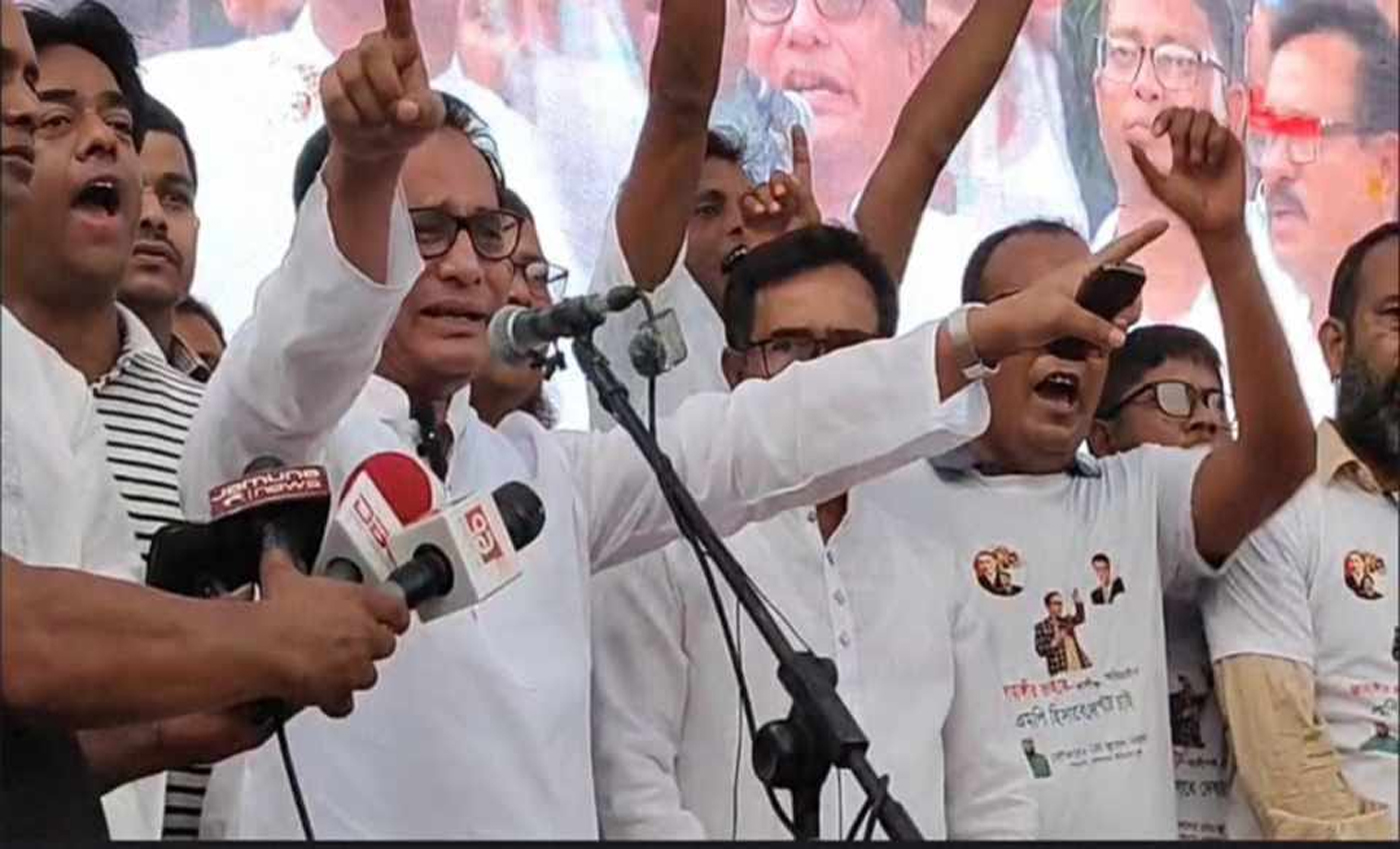 ‘পরিবারের সঙ্গে ফাঁকি দিয়েছি, দলের সঙ্গে নয়’ — কেঁদে আবেগ উজাড় করলেন বিএনপি নেতা জাহাঙ্গীর আলম