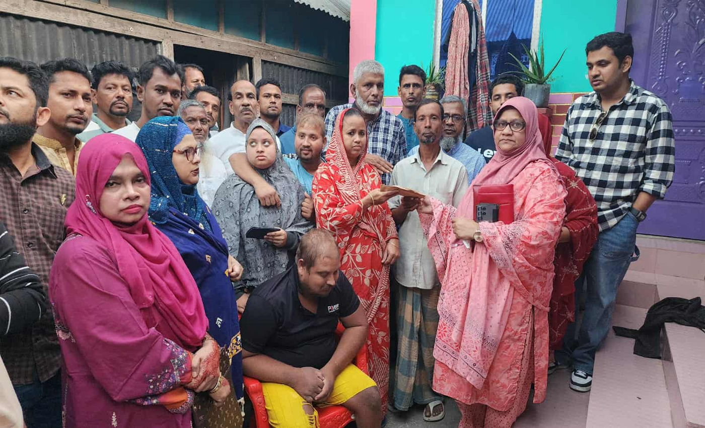 একই পরিবারের ৩ জন প্রতিবন্ধী, ভরন পোষনের দায়িত্ব নিলেন সাবেক মন্ত্রী কায়কোবাদ